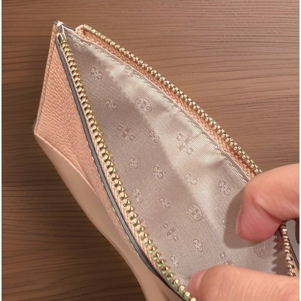 Tory Burch Women's Pink Pebbled Thea Flat Wallet Preppy Chic 7in X 4in - Picture 6 of 7